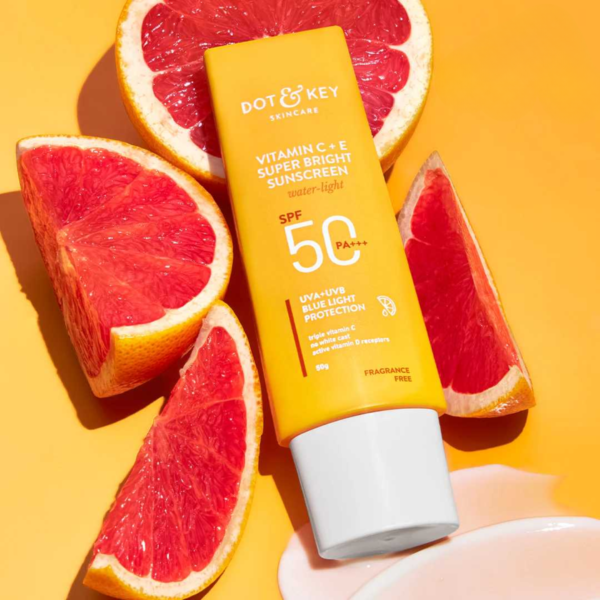 Dot & Key Vitamin C + E Super Bright Sunscreen SPF50+ PA++++ 50g