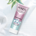 Pond's Bright Miracle Ultimate Acne Control Thymo-Bha Facial Foam 100g - Image 3